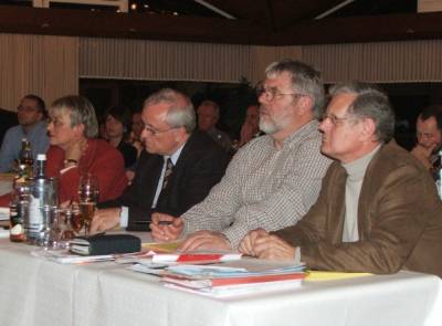 Kreisgesch�ftsf�hrer Eckart Ballenthin (Stadtlohn), Heinz Josef T�nnes (Heiden), Landrat Gerd Wiesmann (Bocholt) und Elke W�lfing (Borken). (v.re.n.li.)